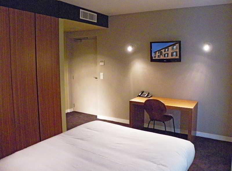 Les Terres Blanches Hotel Chatou